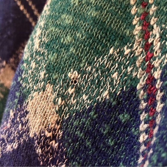 Gant Christmas holiday navy blue green red plaid v-neck natural fiber sweater me - Picture 5 of 8